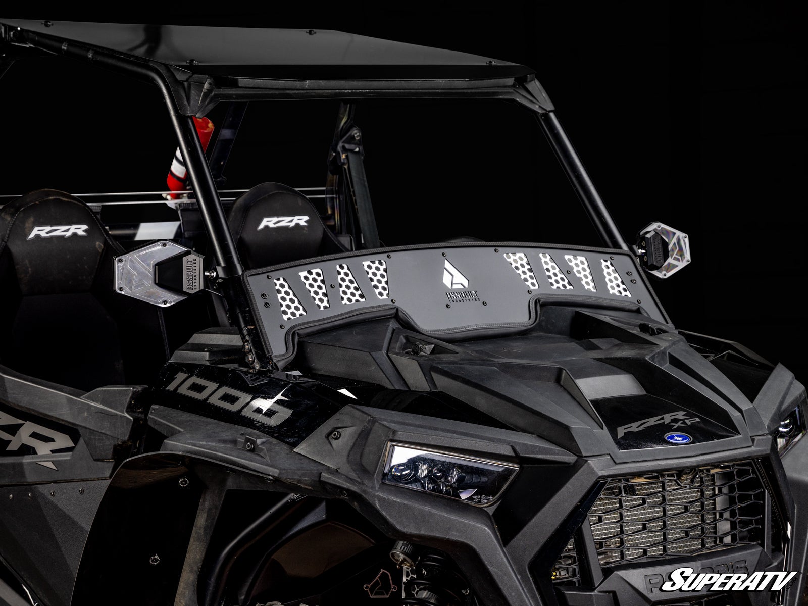 https://media.superatv.com/media/catalog/product/u/n/universal-assault-side-view-mirror-b2-c-led_04.jpg?optimize=high&fit=bounds&height=&width=3840&quality=85&auto=webp&format=pjpg