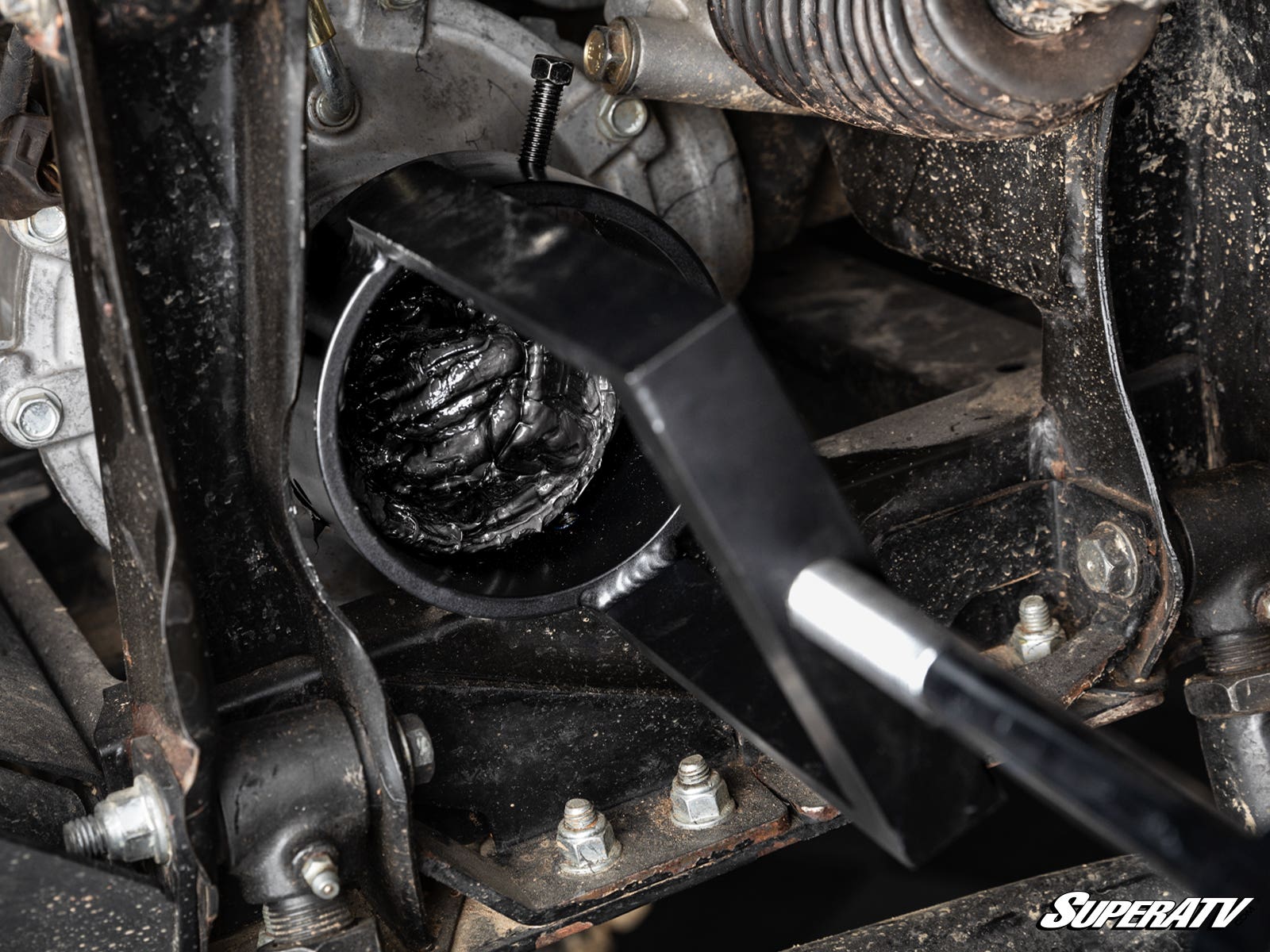 https://media.superatv.com/media/catalog/product/u/n/universal_axle_pulling_tool_4.jpg
