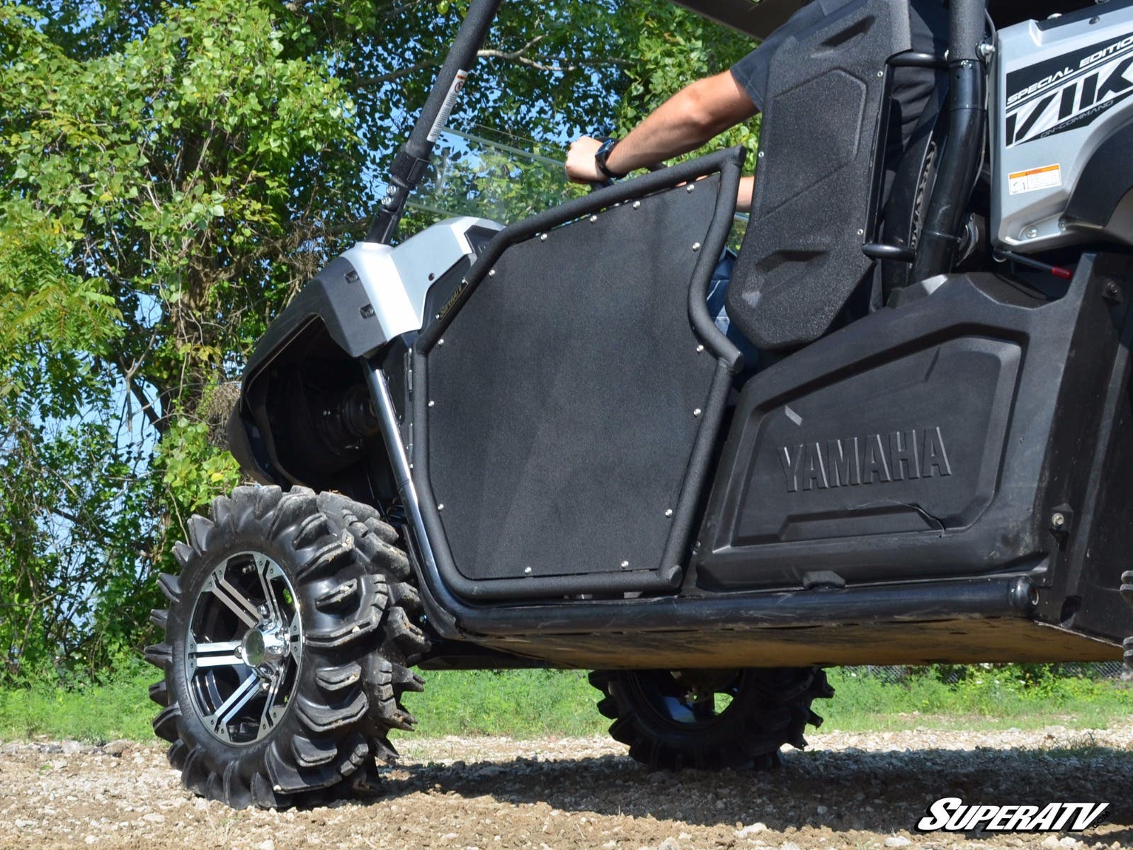 https://media.superatv.com/media/catalog/product/y/a/yamaha-wolvine-viking-aluminum-doors-rdf-9_1.jpg