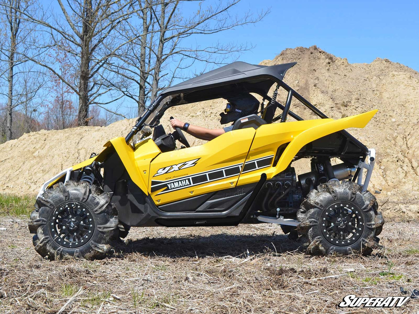 https://media.superatv.com/media/catalog/product/y/a/yamaha-yxz-heavy-duty-nerf-bars-02b.jpg?optimize=high&fit=bounds&height=&width=3840&quality=85&auto=webp&format=pjpg