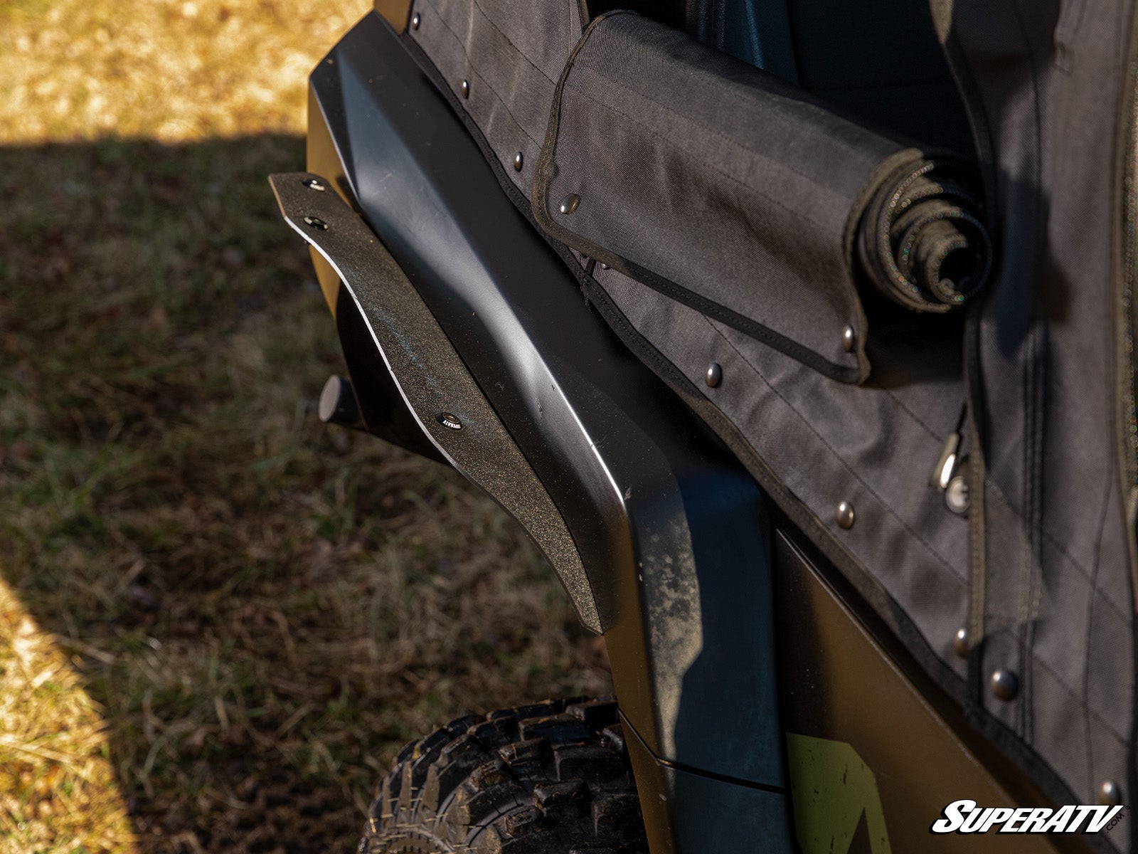 https://media.superatv.com/media/catalog/product/y/a/yamaha_rmax4_low_profile_fender_flares_5_1.jpg?optimize=high&fit=bounds&height=&width=3840&quality=85&auto=webp&format=pjpg