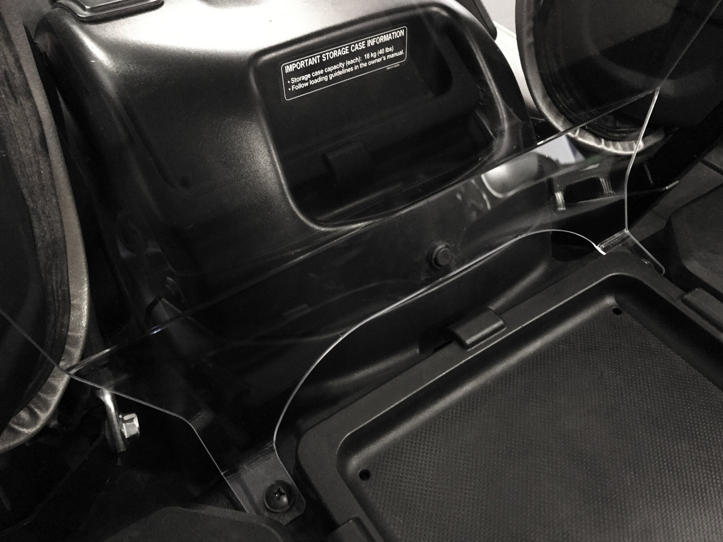 Rear Windshield Clr Kaw