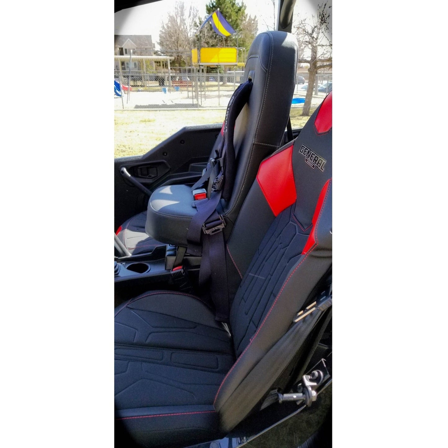 Polaris General Bump Seat with Harness